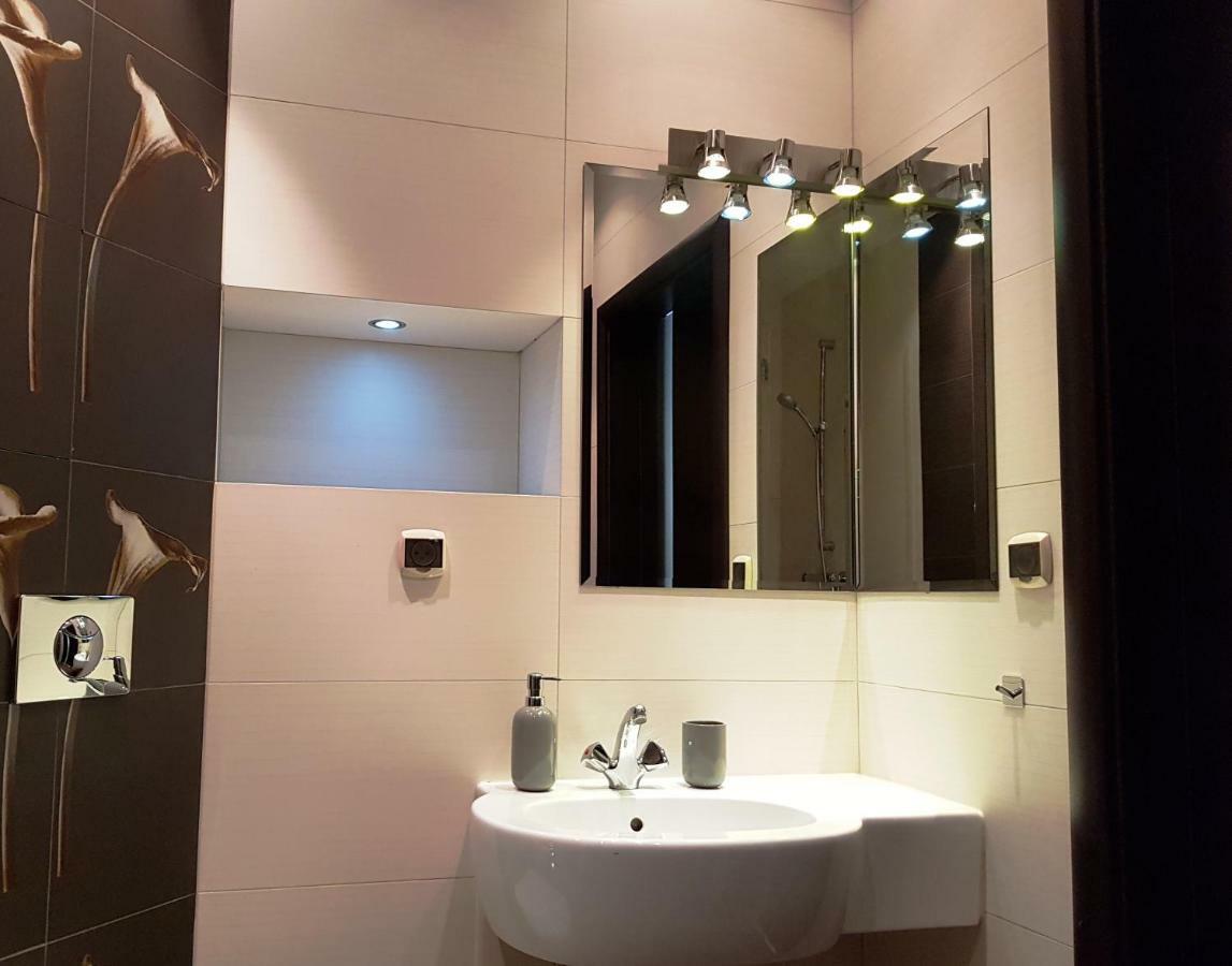 Apartamento Apartament "Cleopatra 5" Przy Rynku Z Parkingiem, Faktury Vat Kielce Exterior foto