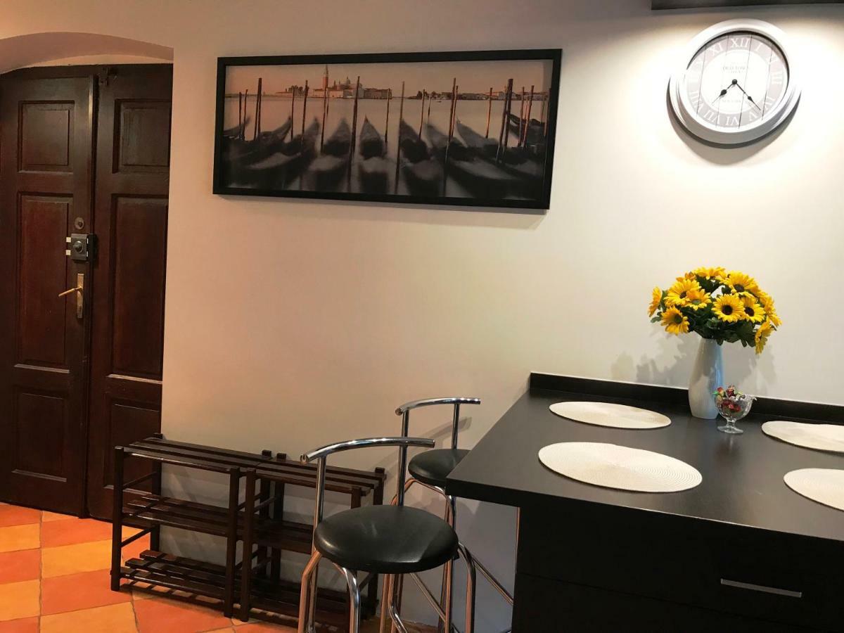 Apartamento Apartament "Cleopatra 5" Przy Rynku Z Parkingiem, Faktury Vat Kielce Exterior foto
